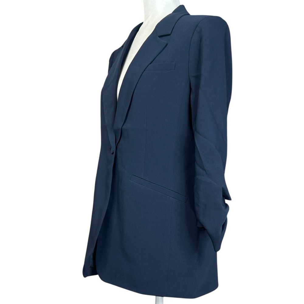 NEW Cinq à Sept Crepe Khloe Blazer 8 Navy Ruched Button Sleeve Closet Essential - Picture 9 of 16